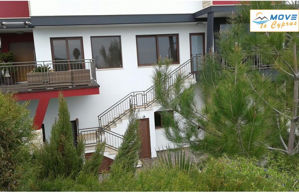 Detached house for sale in germasogeia - 3 bedroom