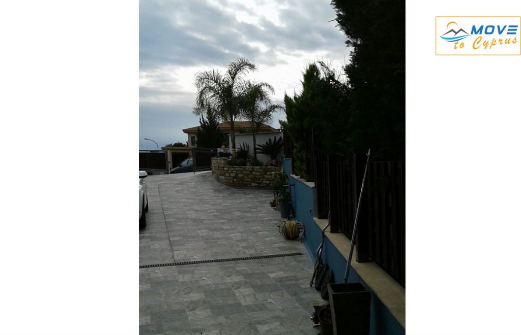 3 bedroom Detached house for sale in germasogeia