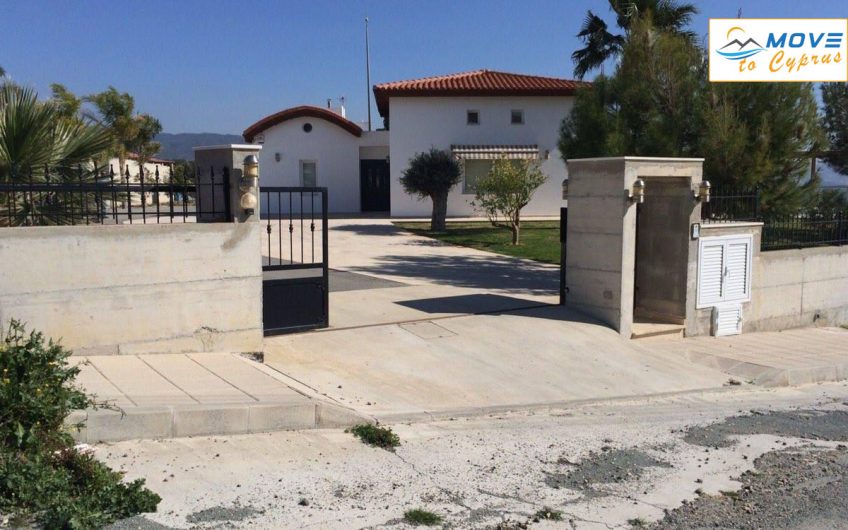 3 bedroom detached house for sale in Pareklisia