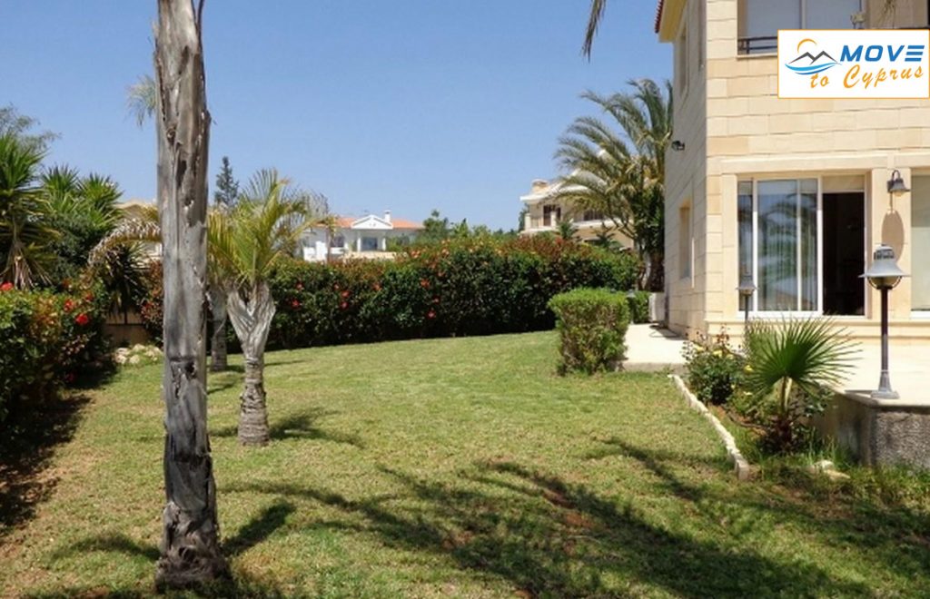 5 bedroom Villa for sale in kalogiroi